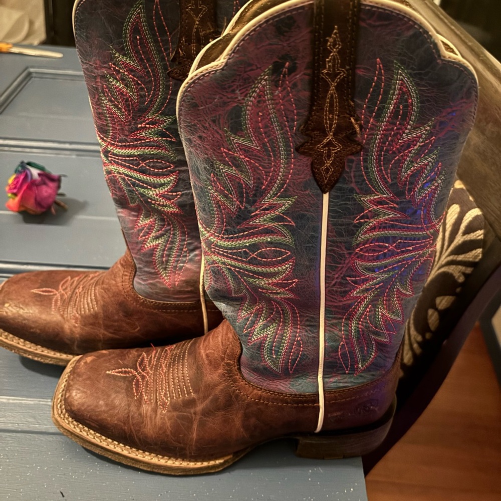 Ariat Brown Leather Boot Interior Label
